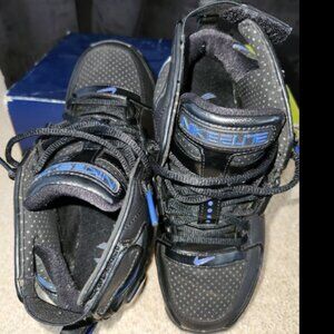 DEADSTOCK VINTAGE Nike Shox Bomber Size 5.5Y /7 Women